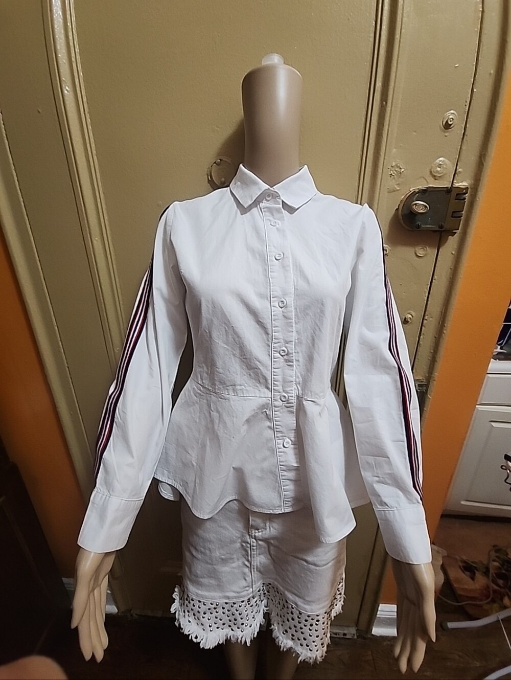 Say What White Cotton Peplum High/Low Blouse Size S Long Sleeve Red/Navy Trim